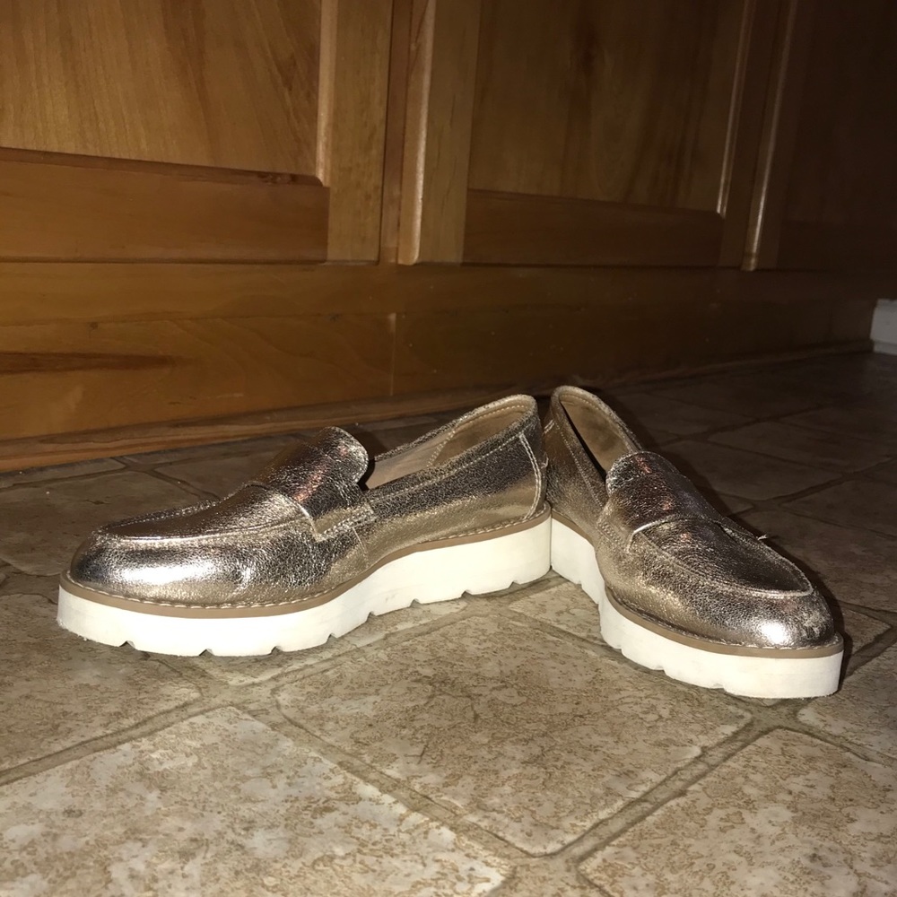 Metallic loafers that are beyond comfy